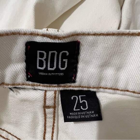 BDG Urban Outfitters Distressed Off White Straight Leg Jeans 25 - Picture 5 of 5